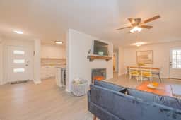 ~The BeeHive! | New 4 Bedroom Listing Next to CNU! - Image 4