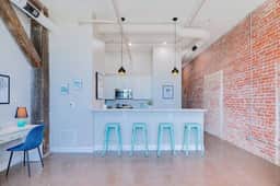 ❤️Breakfast @ Tiffany's❤️Downtown Newport News! - Image 5