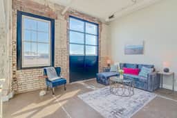 ❤️The Speakeasy❤️Downtown Newport News! - Image 4