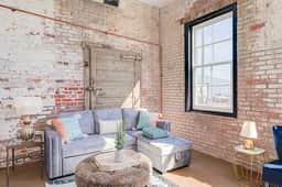 ❤️Ice Ice Baby❤️Downtown Newport News! - Image 4