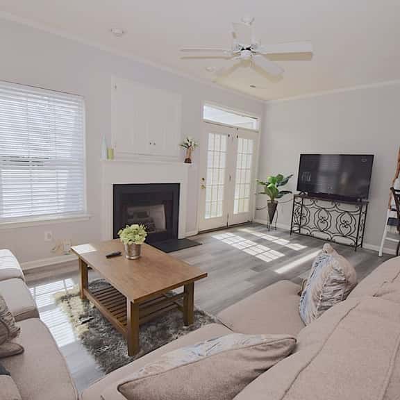 ♥️Coastal Getaway♥️~Large Clean-n-Cozy 3Bdrm Home - Image 1