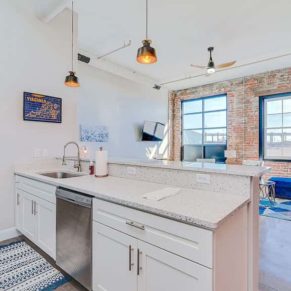 ❤️The Safe House❤️Downtown Newport News! - Image 1